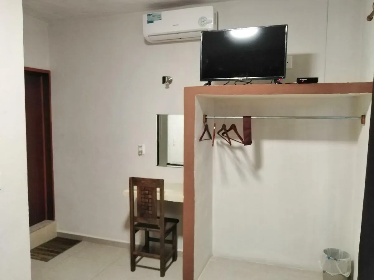 Han/Misafirhane Roomsceibo Cancún
